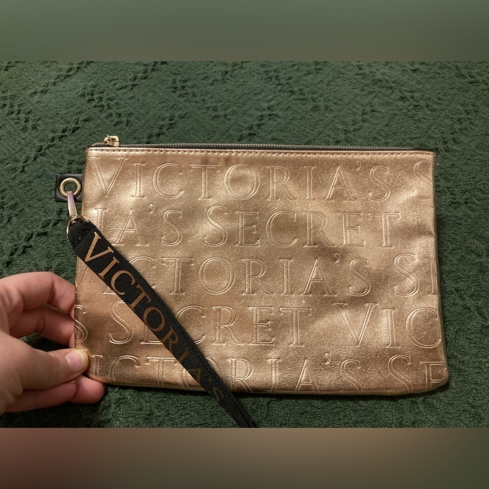 Victoria’s Secret Rose Gold Metallic Zipper Travel Pouches - Picture 2 of 13